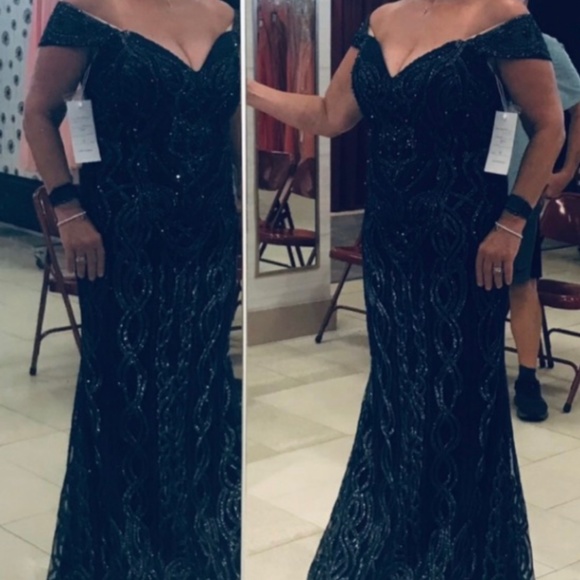 Montage by Mon Cheri Dresses & Skirts - Montage navy Gown